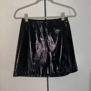 🐾 4 for $40 Express faux patent leather mini skirt